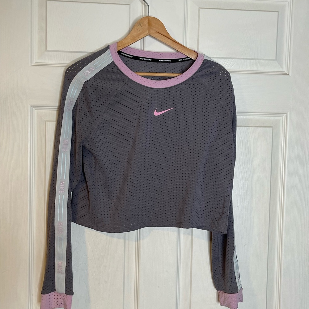 Nike Women's Gray and Pink Long Sleeve Tee